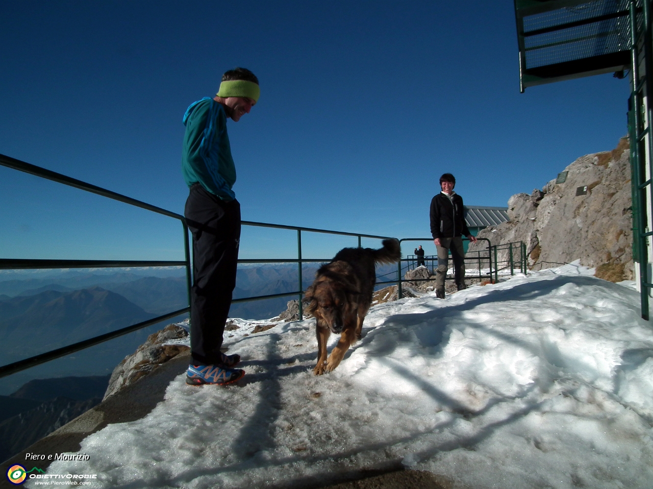 50 Scendiamo al vicino Rif. Brioschi.JPG
